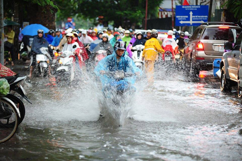 Heavy rain in Ho CHi Minh City 